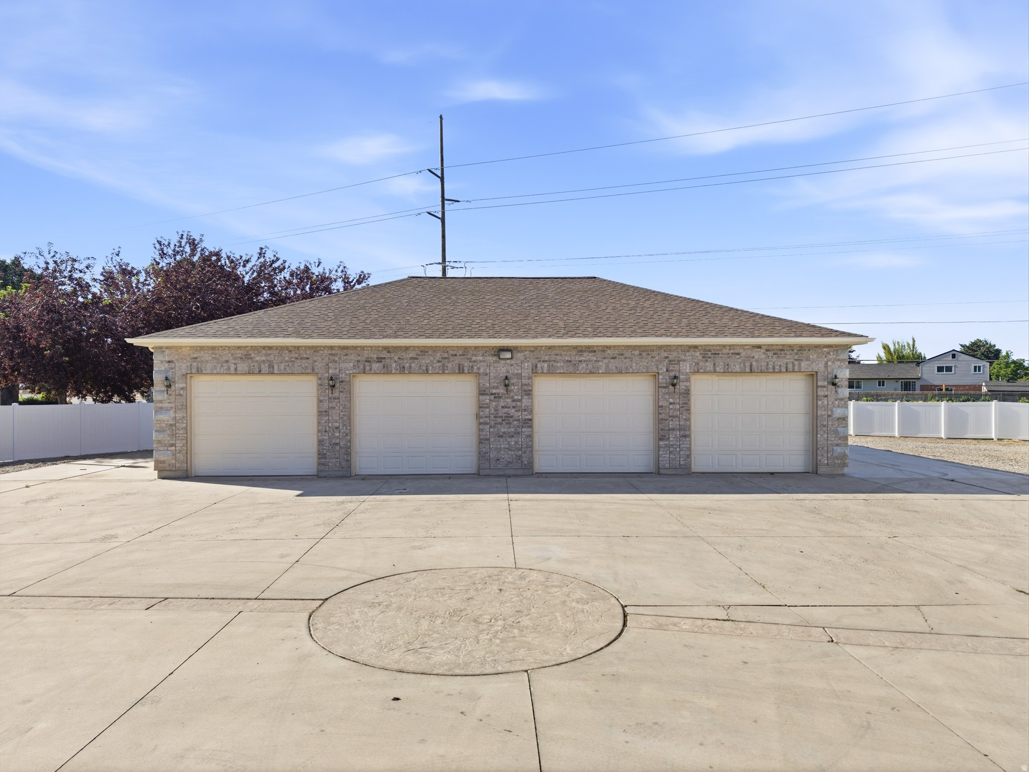 KIRKS FRUIT RANCH - Residential