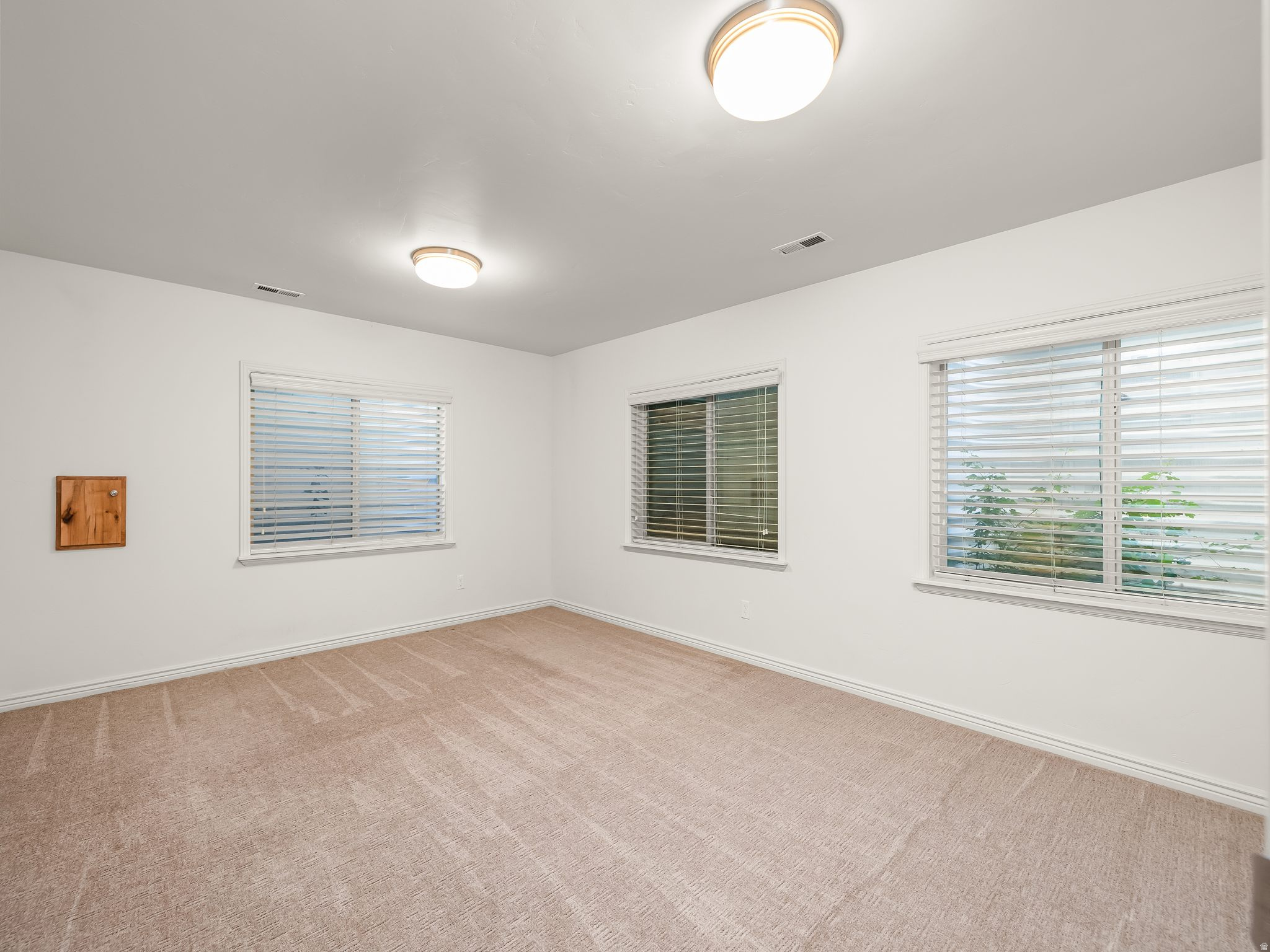 KIRKS FRUIT RANCH - Residential