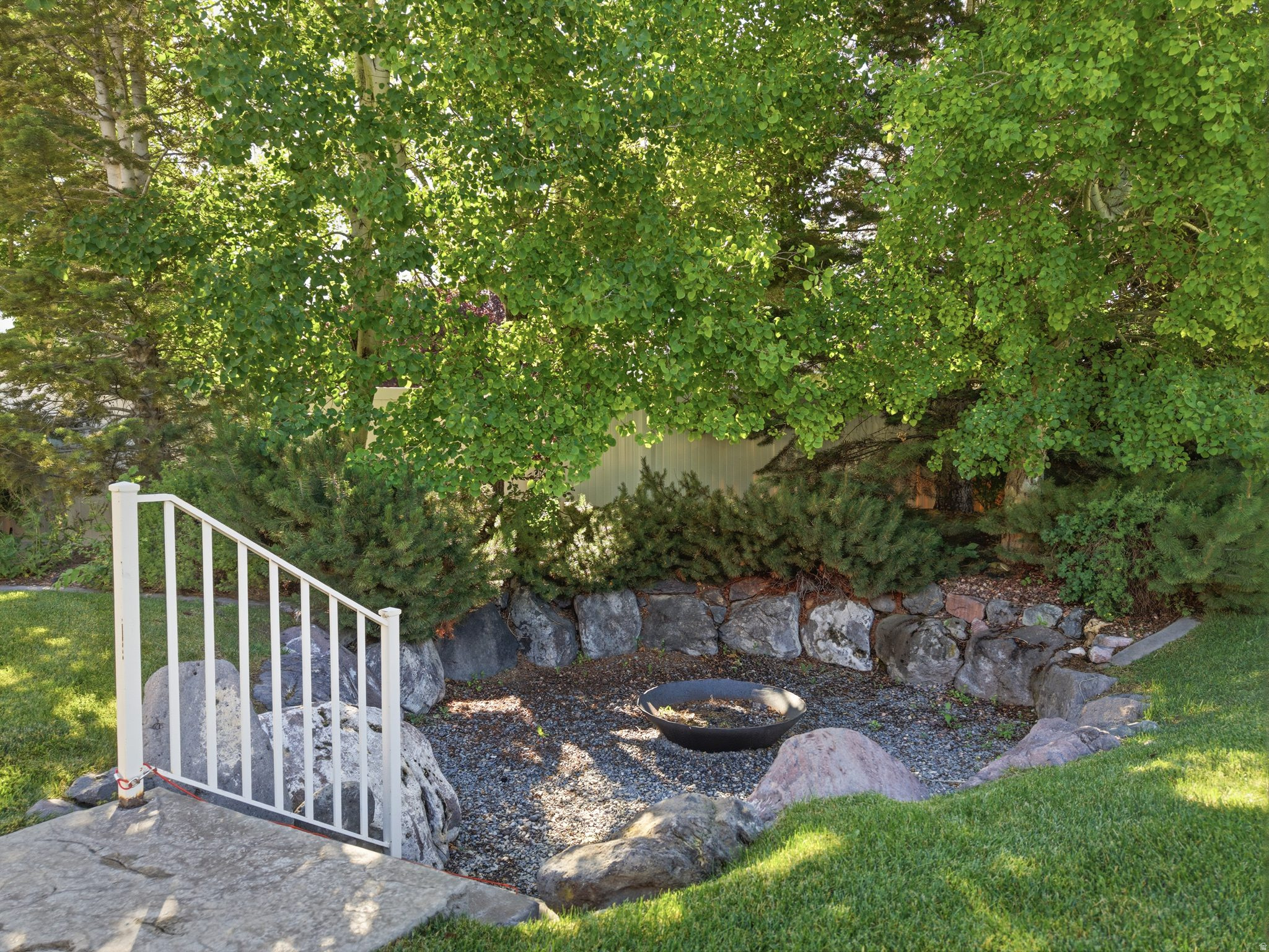 KIRKS FRUIT RANCH - Residential