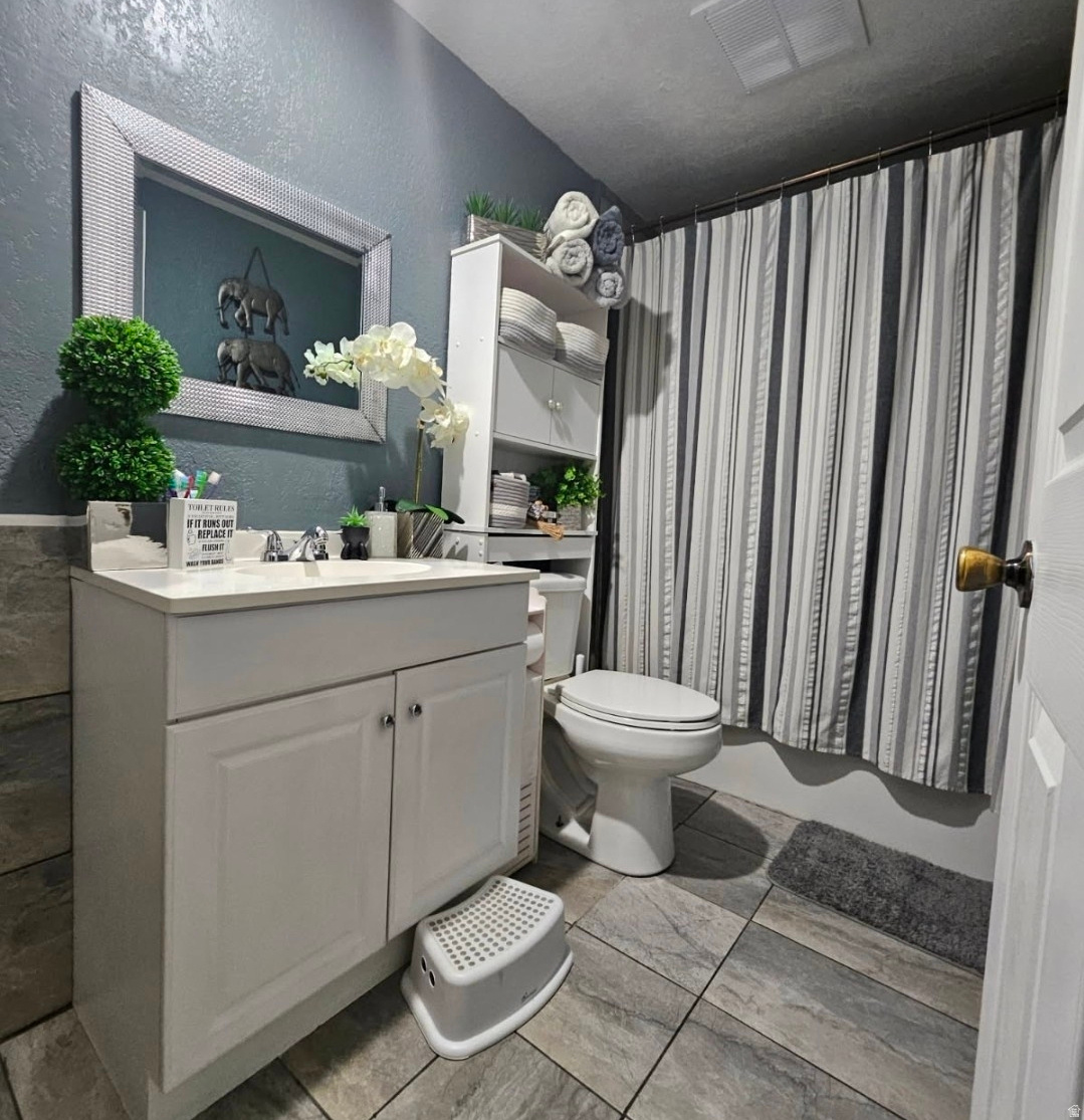 WINDSOR ESTATES - Residential
