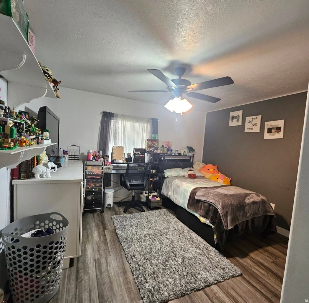 WINDSOR ESTATES - Residential