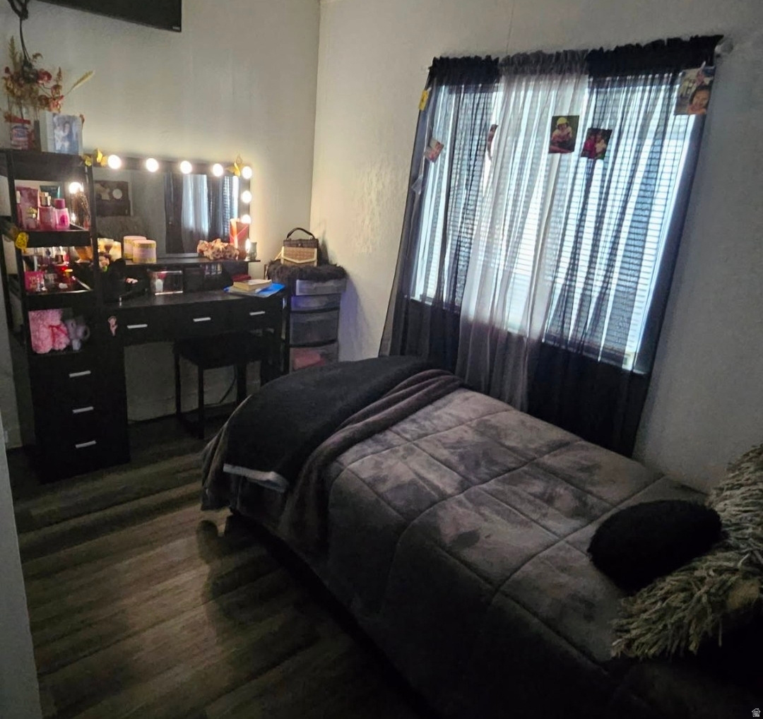 WINDSOR ESTATES - Residential