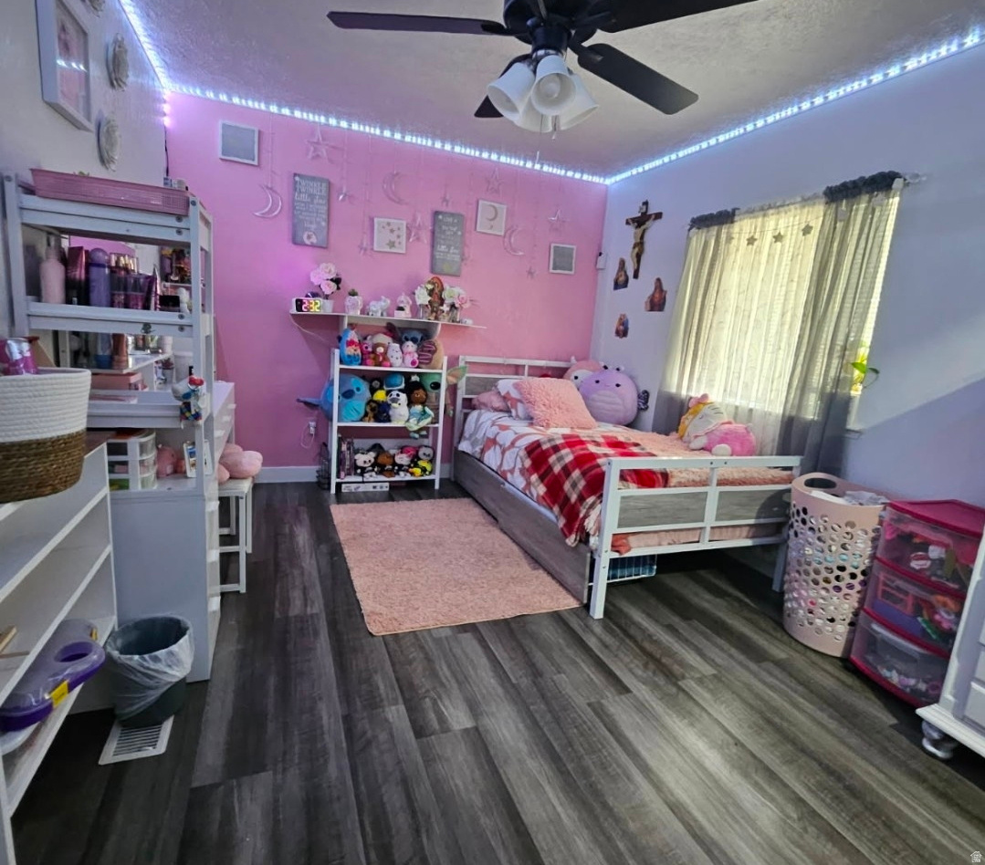 WINDSOR ESTATES - Residential