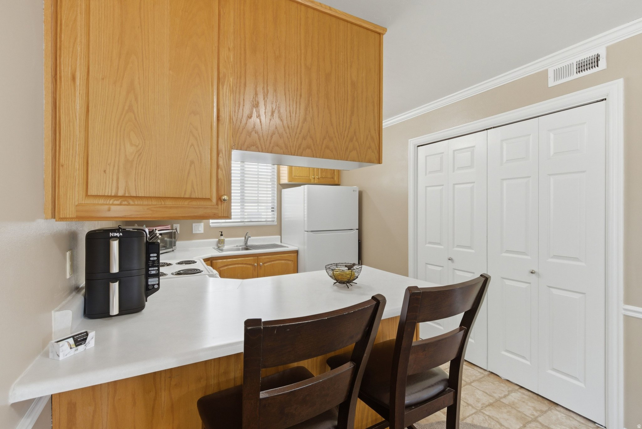 COPPERFIELD SQUARE CONDO - Residential