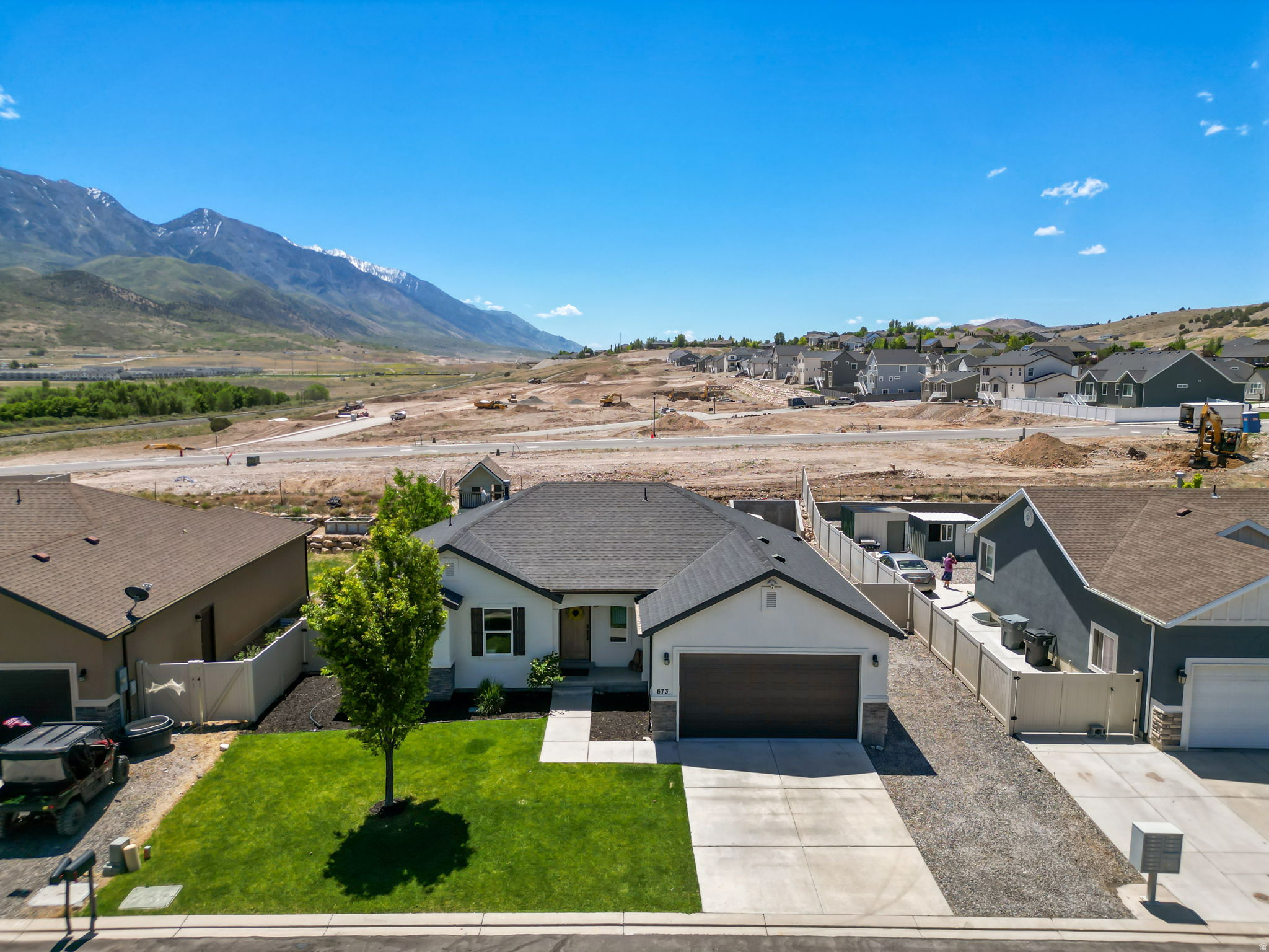 SUMMIT RIDGE - Residential