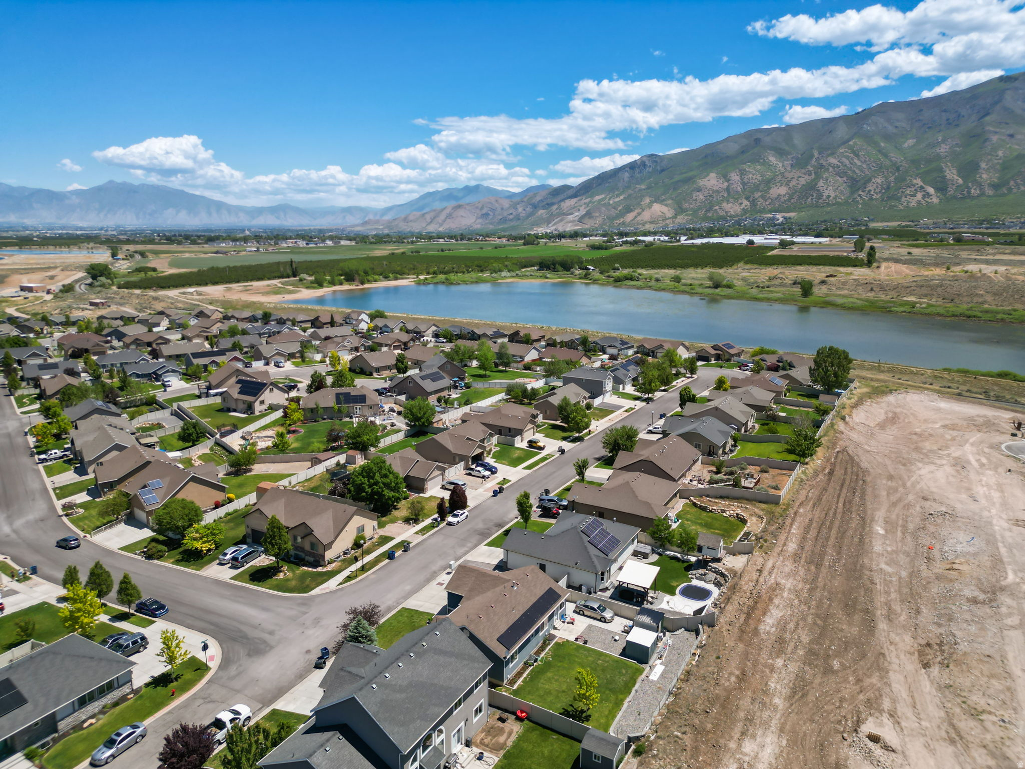 SUMMIT RIDGE - Residential