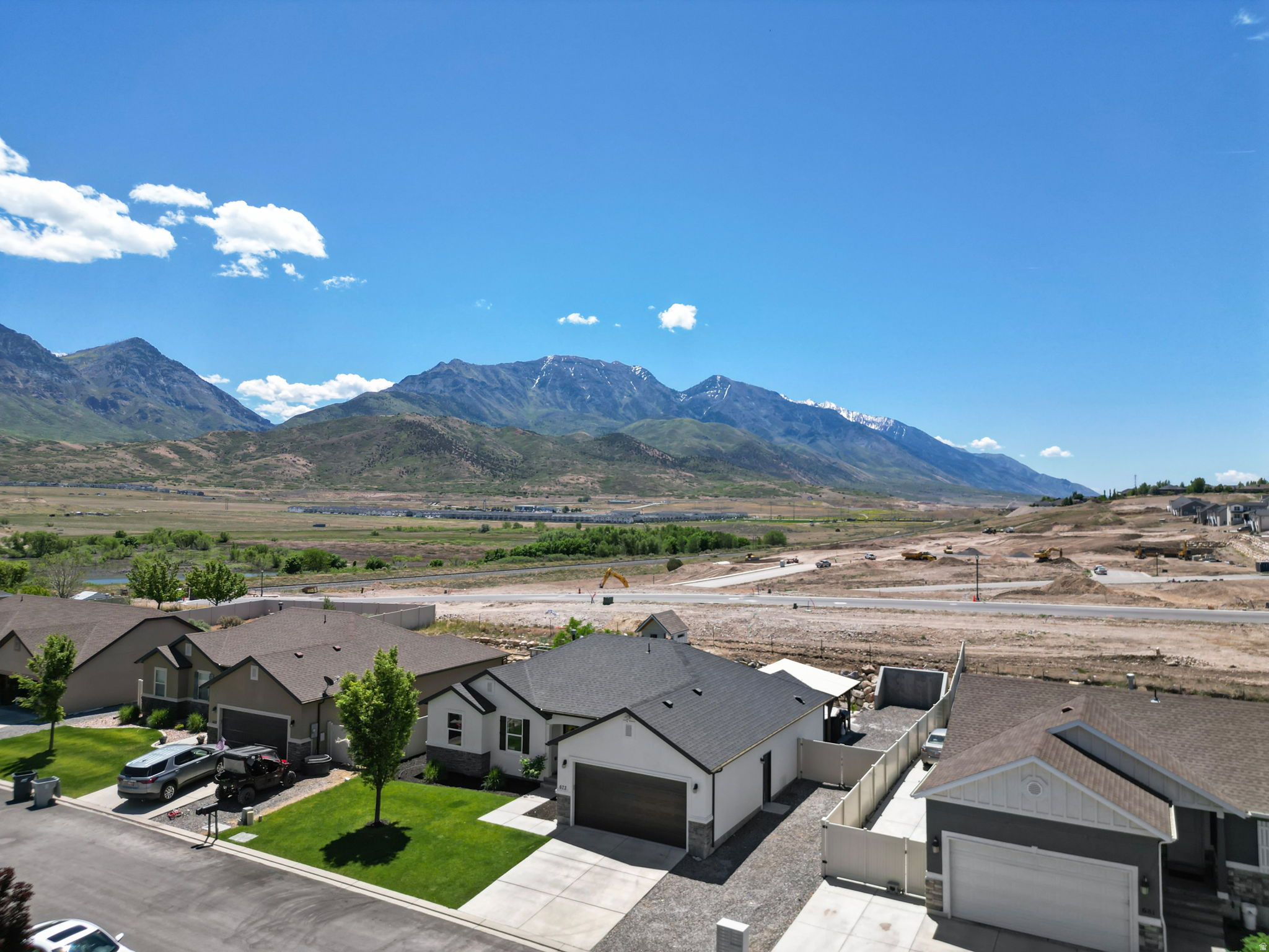 SUMMIT RIDGE - Residential
