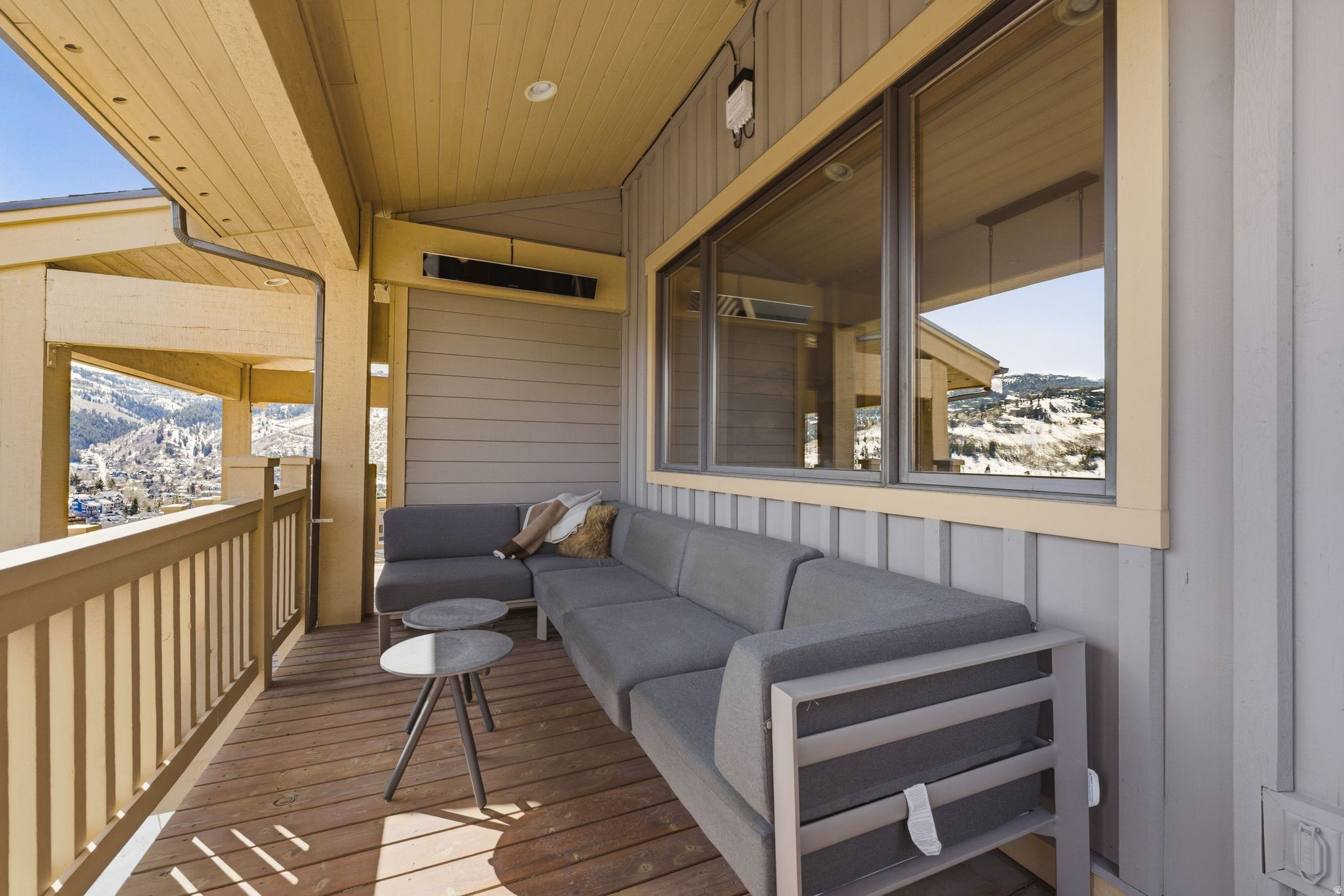 APRIL MOUNTAIN CONDOMINIUM - Residential