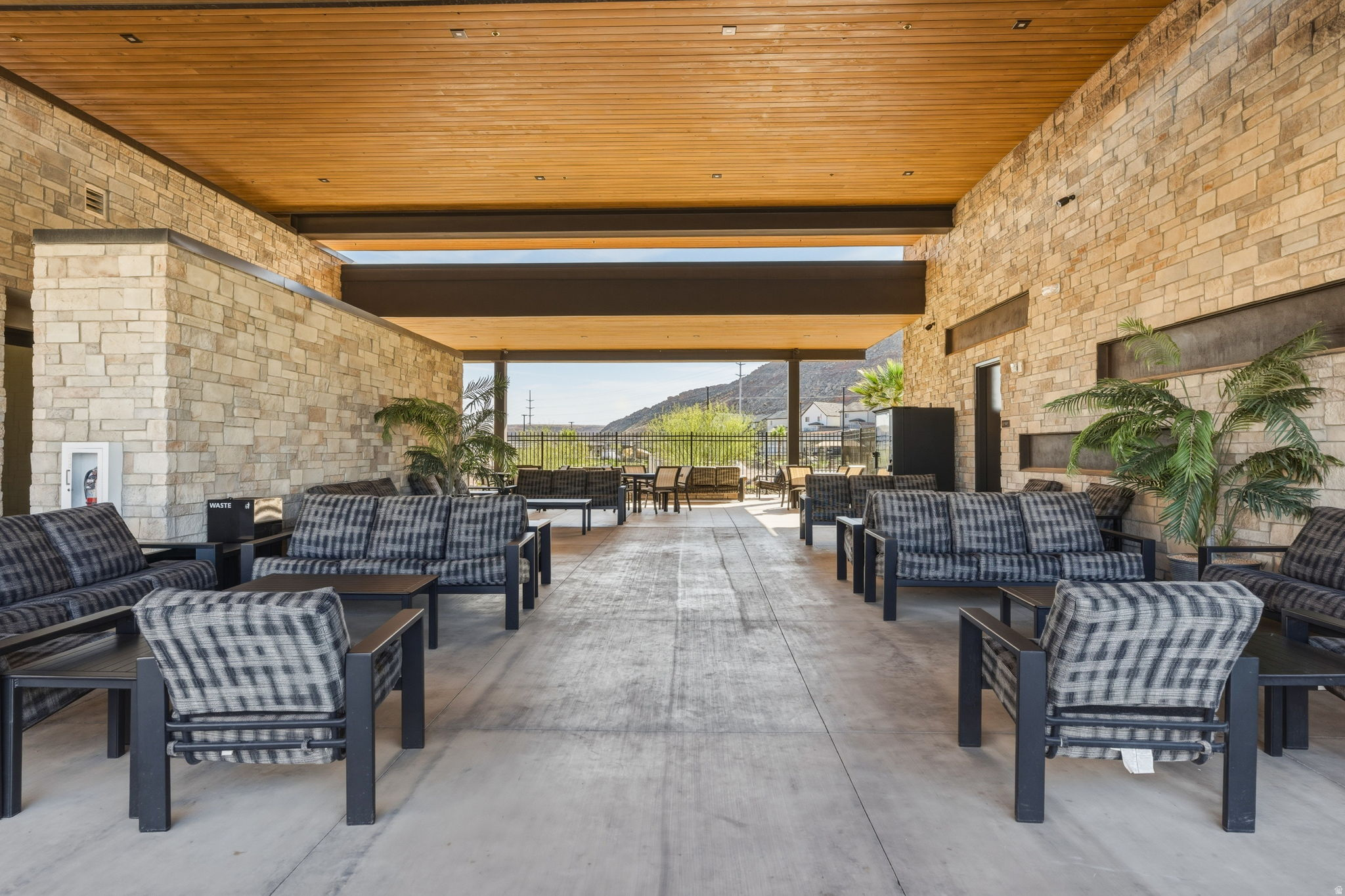 LABYRINTH POINT AT LONG VALLEY 2 AMD - Residential