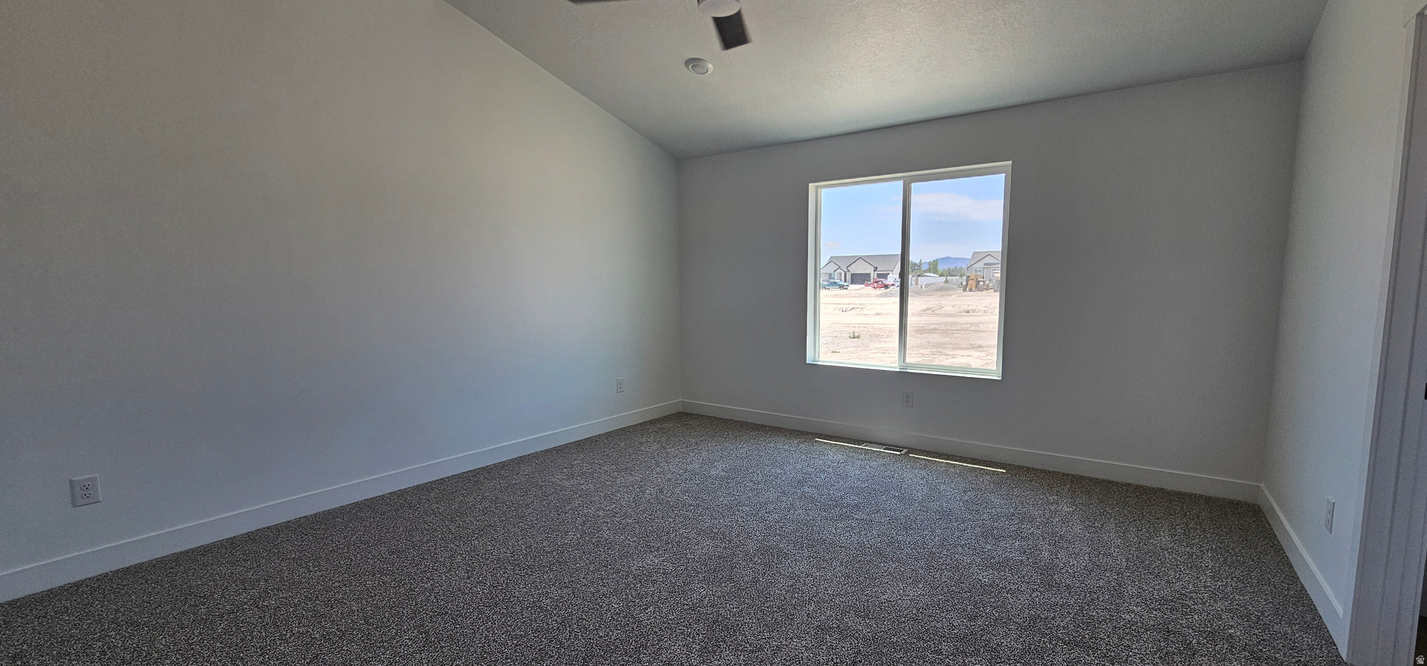 COWBOY ESTATES - Residential