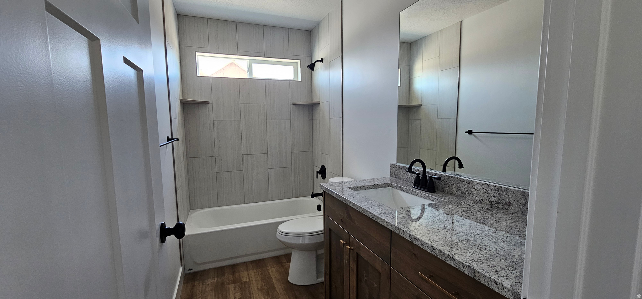 COWBOY ESTATES - Residential