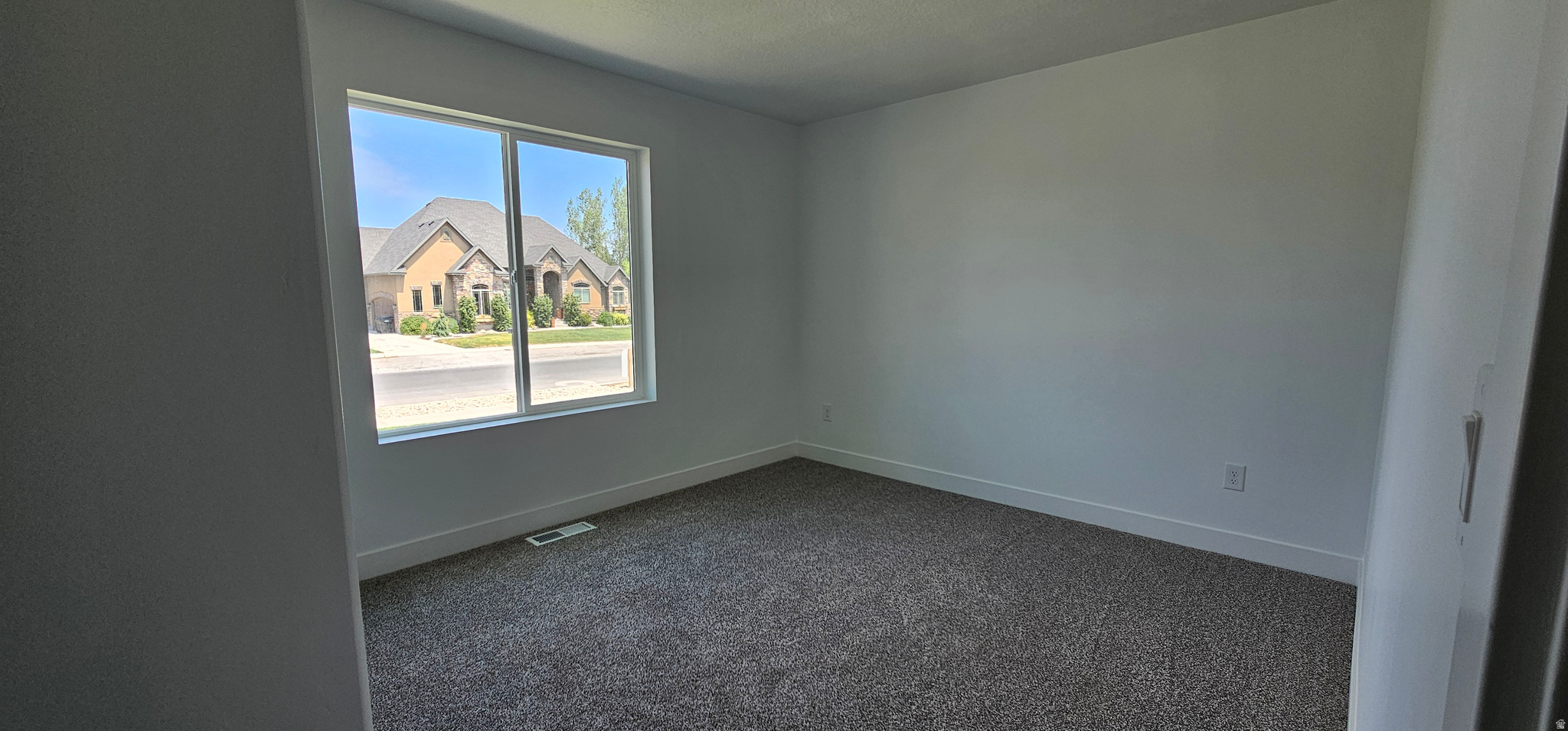 COWBOY ESTATES - Residential