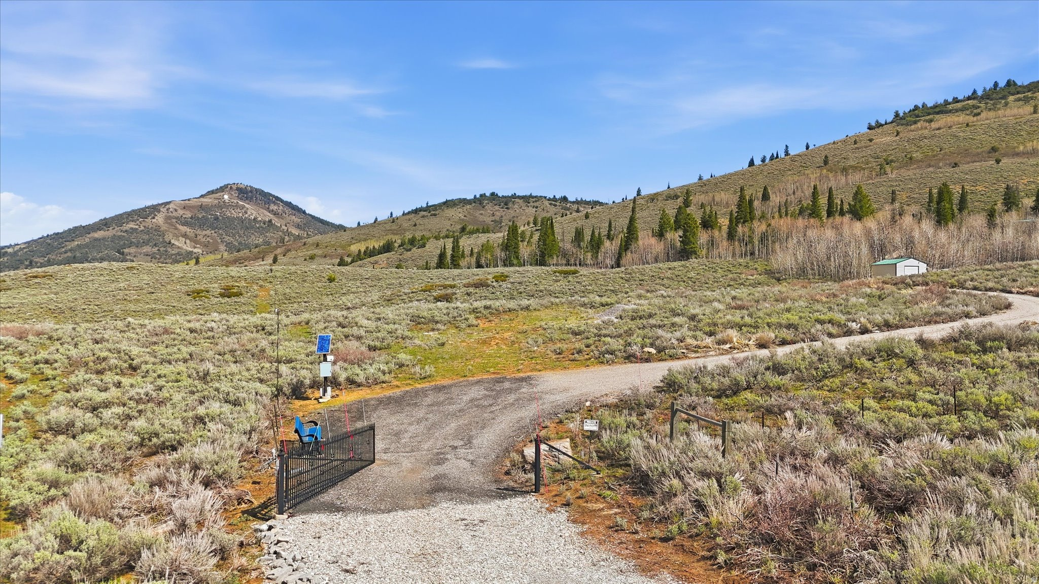 BEAVER CREEK - Land