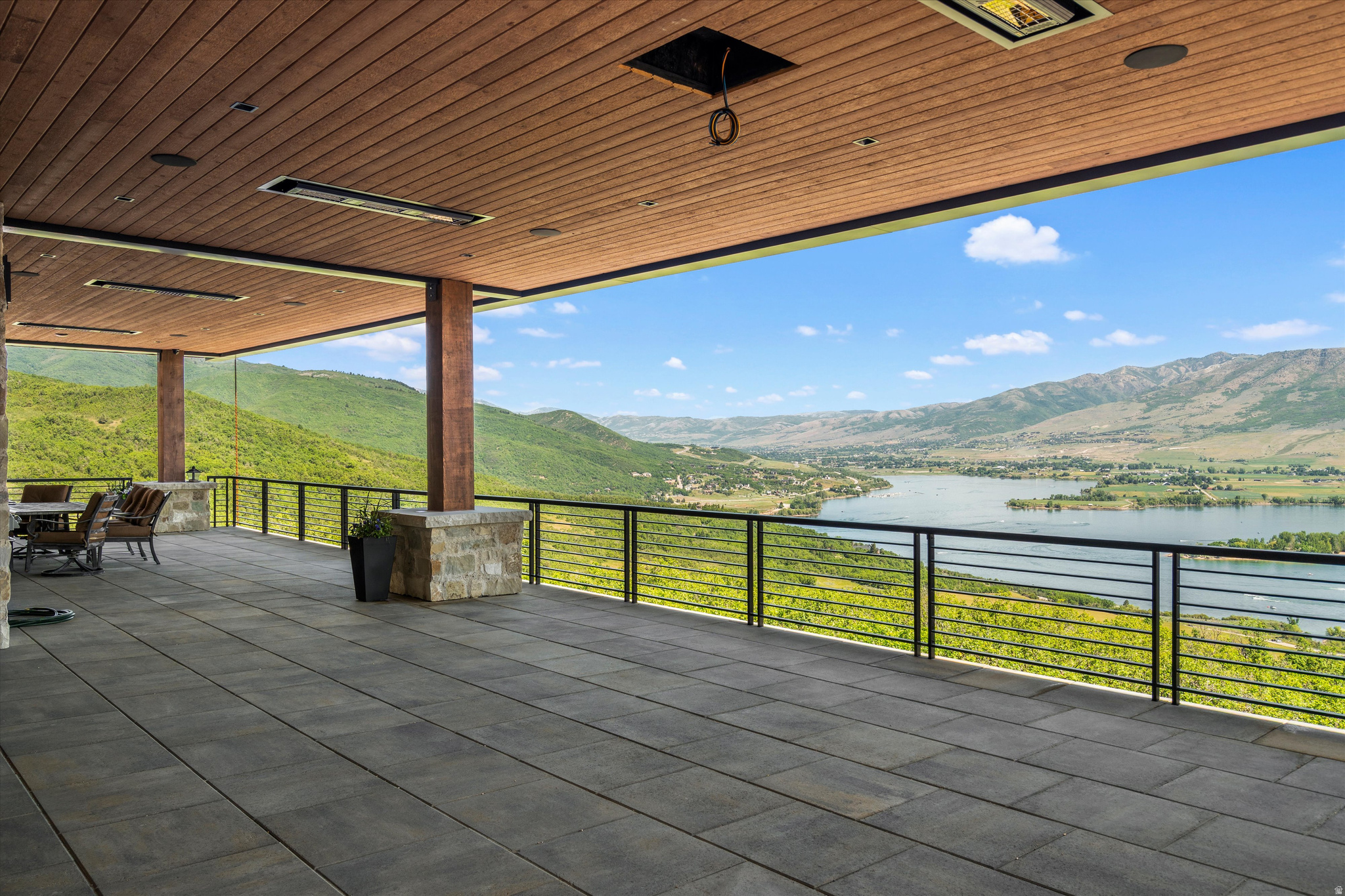 LEGACY MOUNTAIN ESTATES - Residential