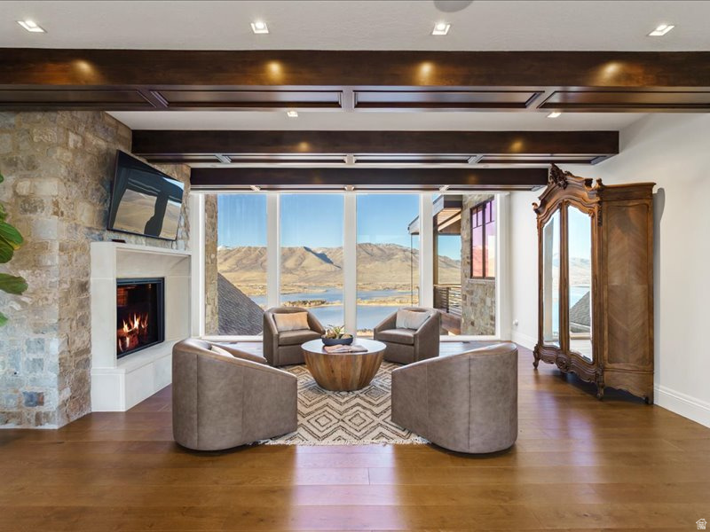 LEGACY MOUNTAIN ESTATES - Residential