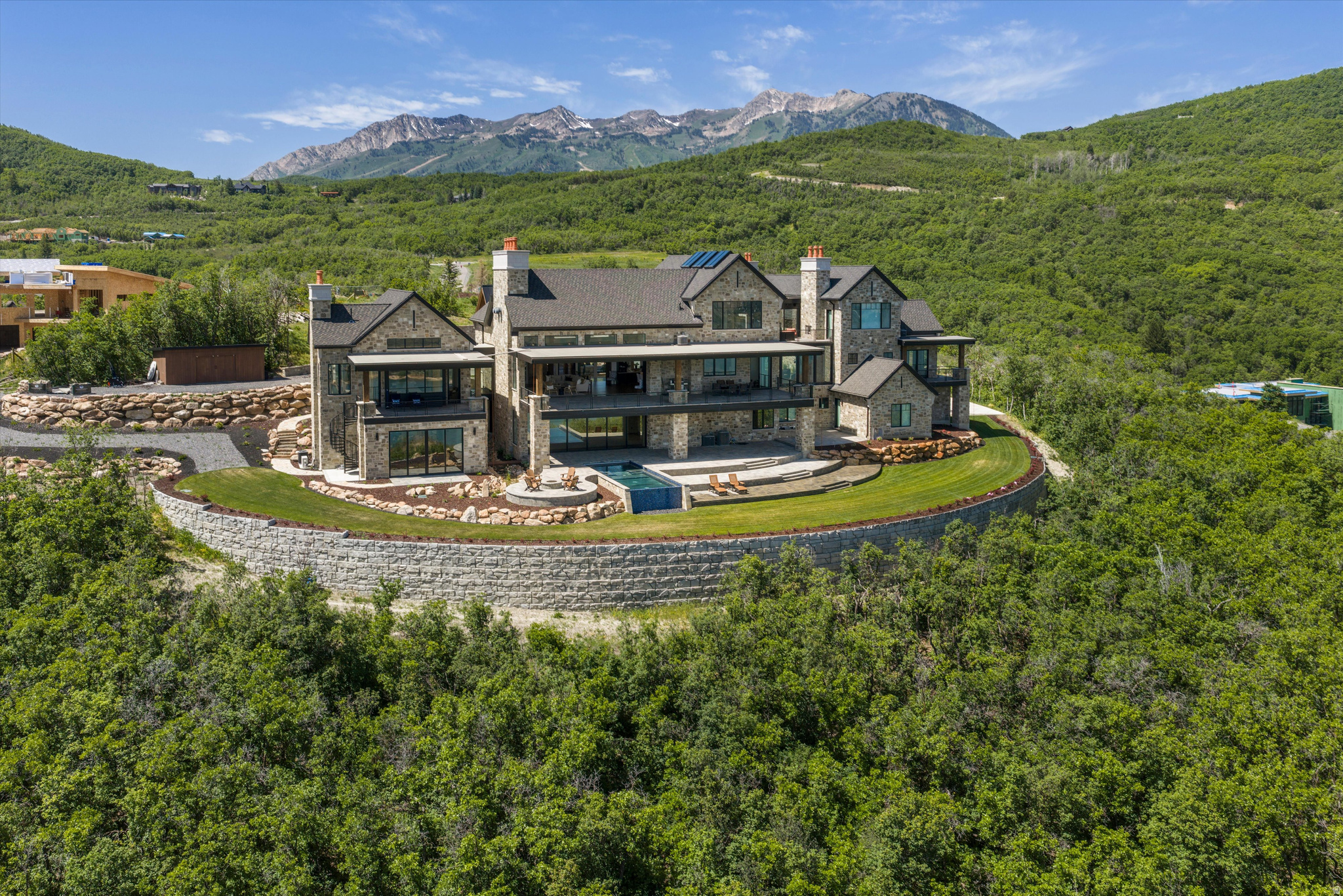 LEGACY MOUNTAIN ESTATES - Residential