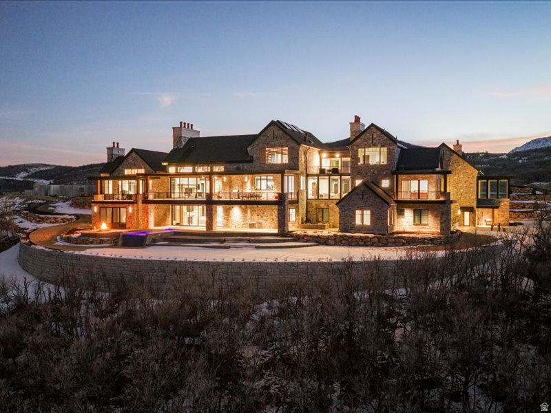 LEGACY MOUNTAIN ESTATES - Residential