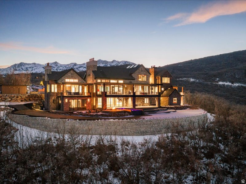 LEGACY MOUNTAIN ESTATES - Residential