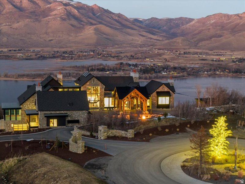 LEGACY MOUNTAIN ESTATES - Residential