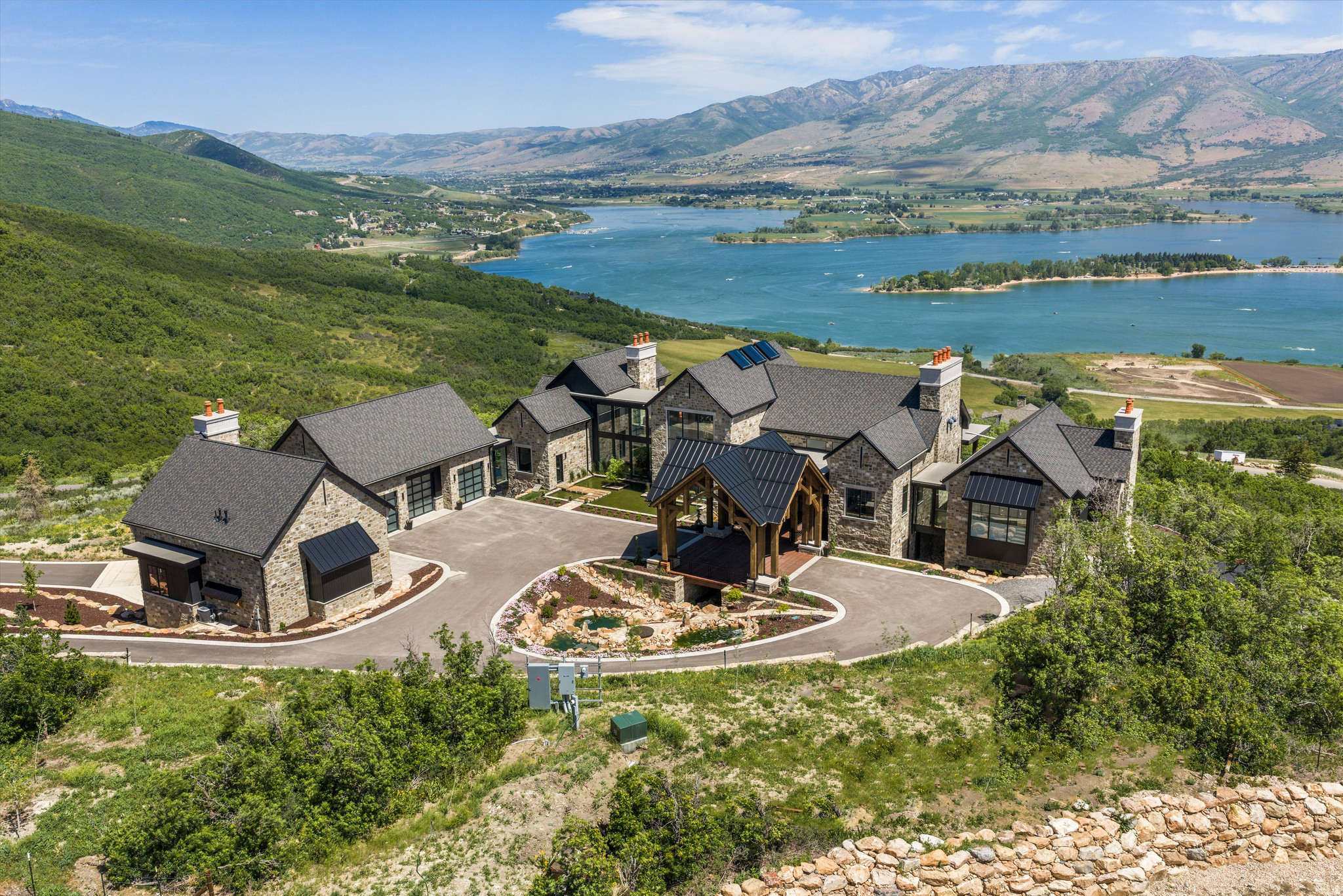 LEGACY MOUNTAIN ESTATES - Residential