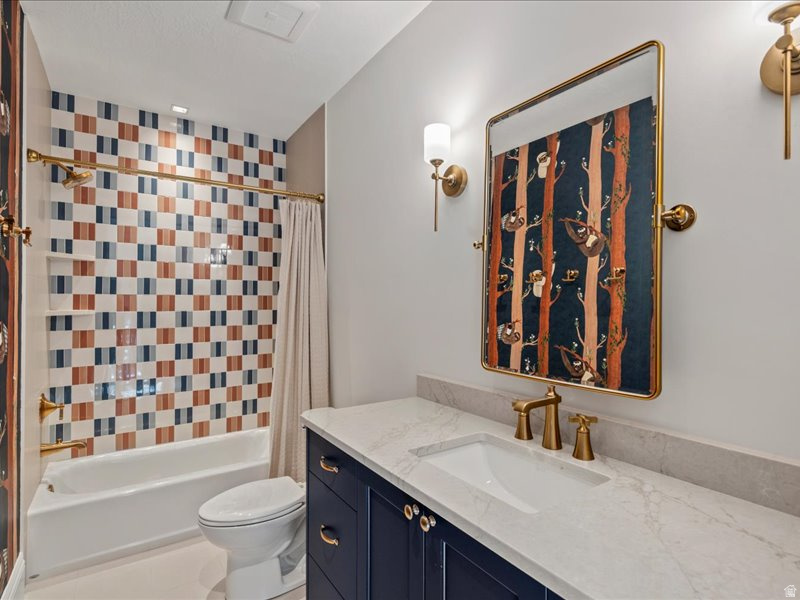 LEGACY MOUNTAIN ESTATES - Residential