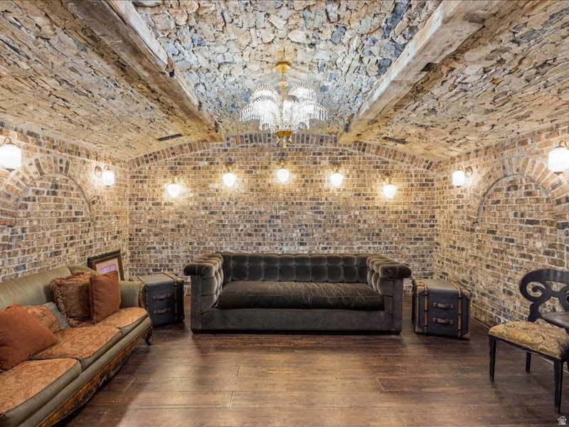 LEGACY MOUNTAIN ESTATES - Residential