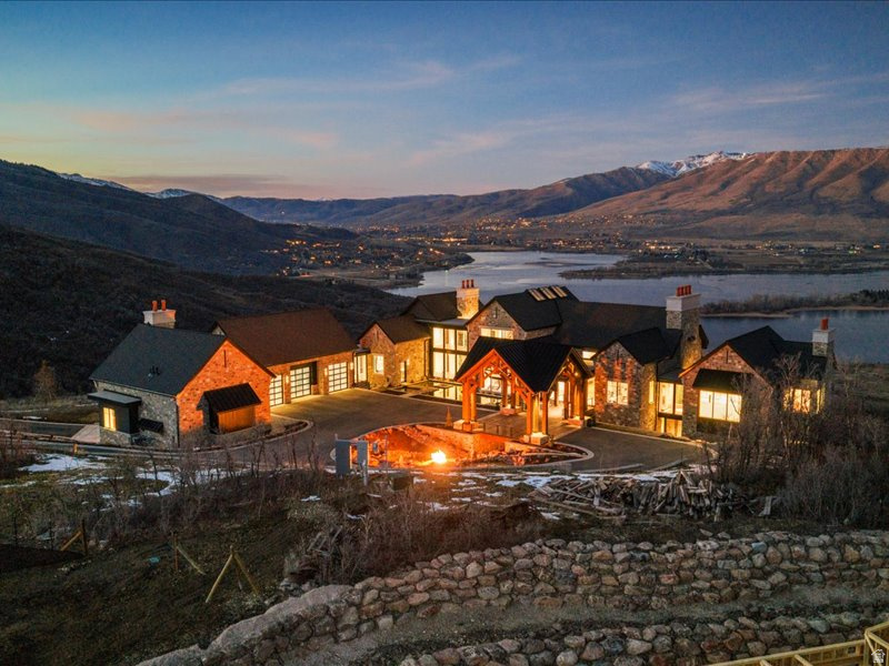 LEGACY MOUNTAIN ESTATES - Residential