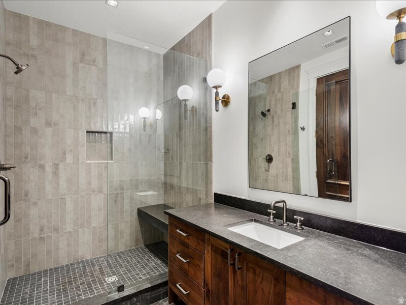 LEGACY MOUNTAIN ESTATES - Residential