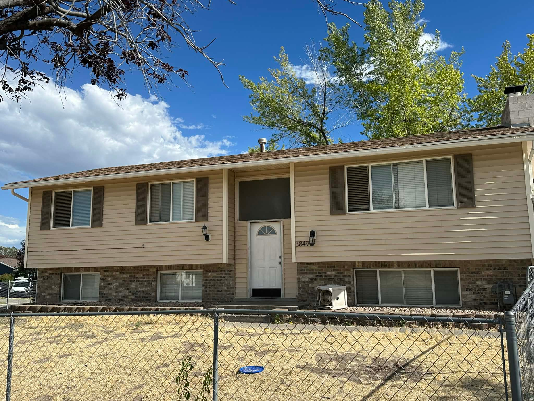 NEW CASTLE - Residential