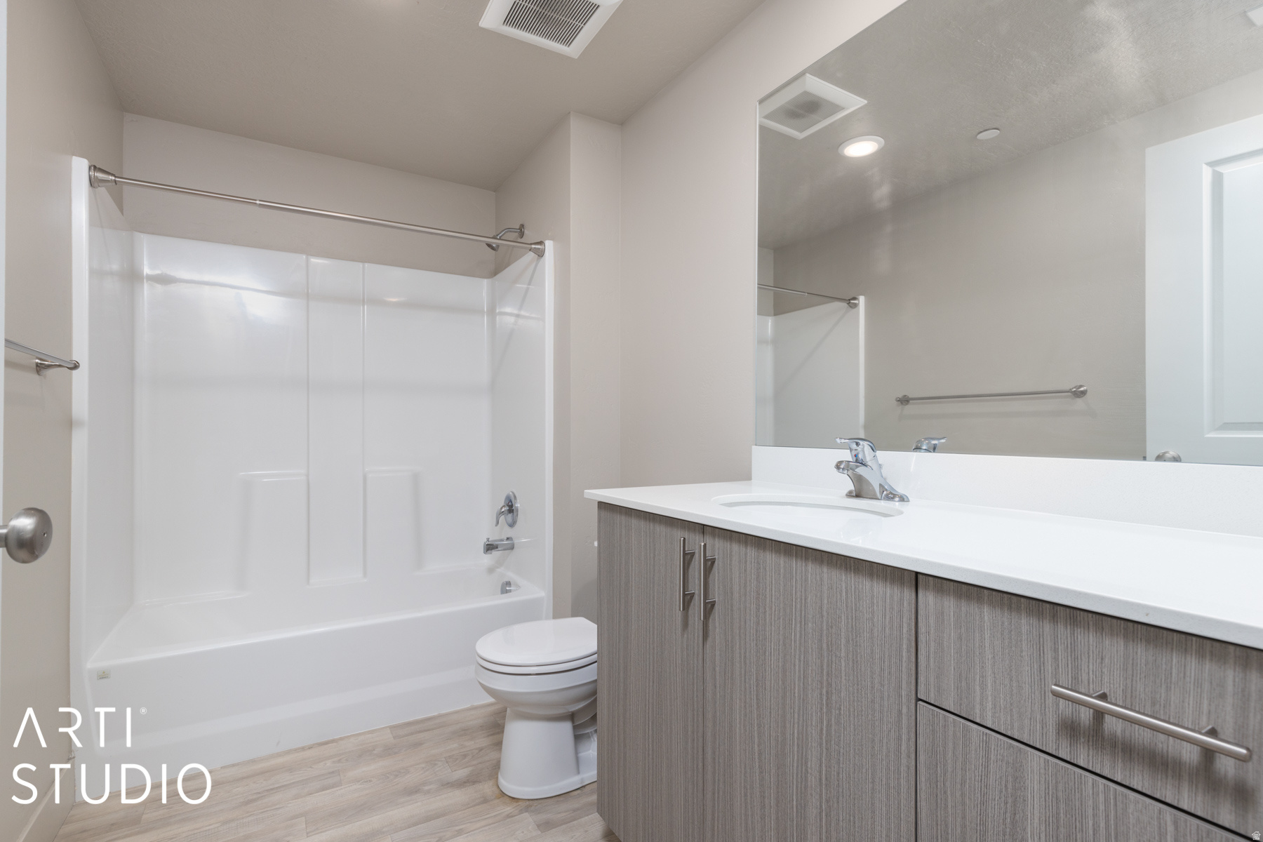 PARKSIDE SEVEN - Residential