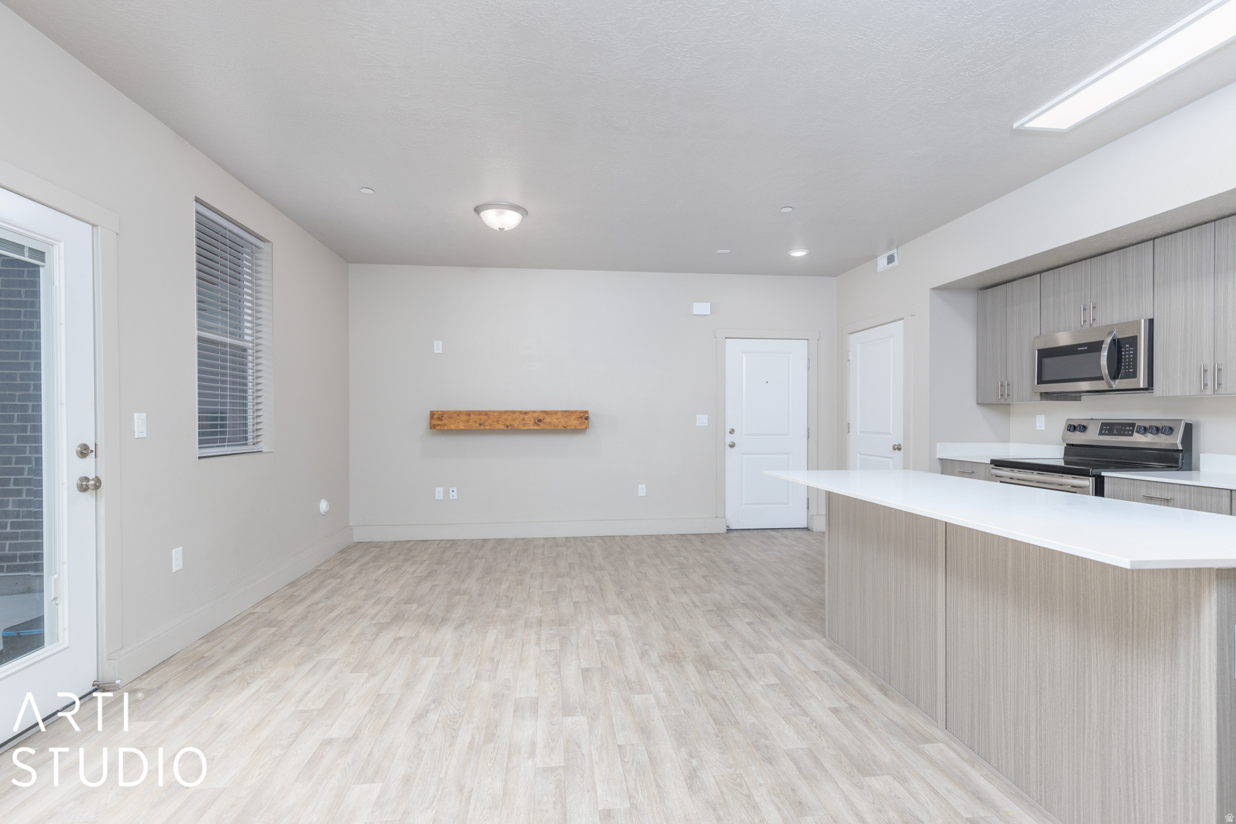 PARKSIDE SEVEN - Residential