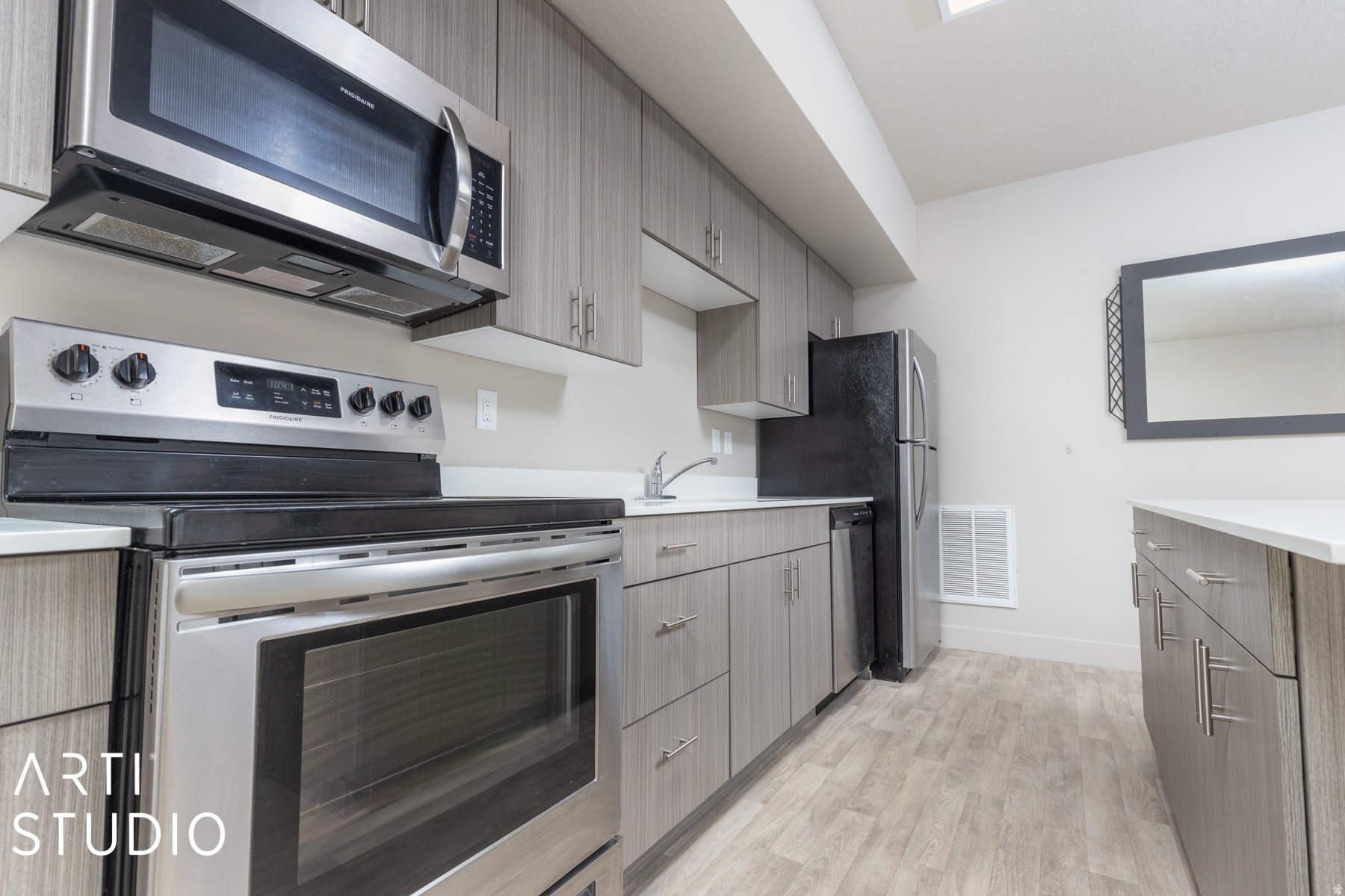 PARKSIDE SEVEN - Residential