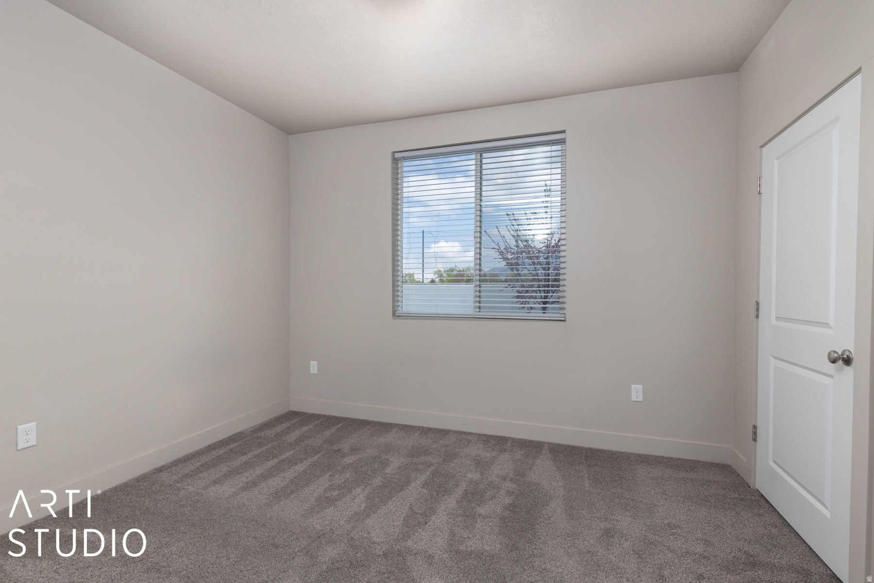 PARKSIDE SEVEN - Residential