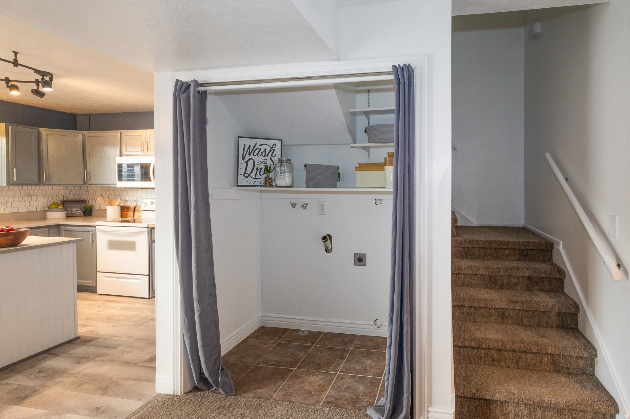 STONE CREEK - Residential