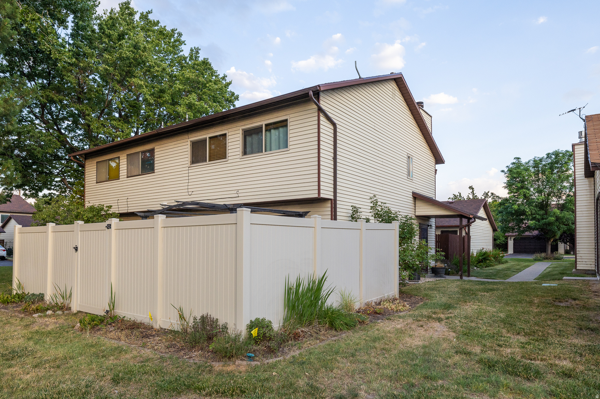 STONE CREEK - Residential