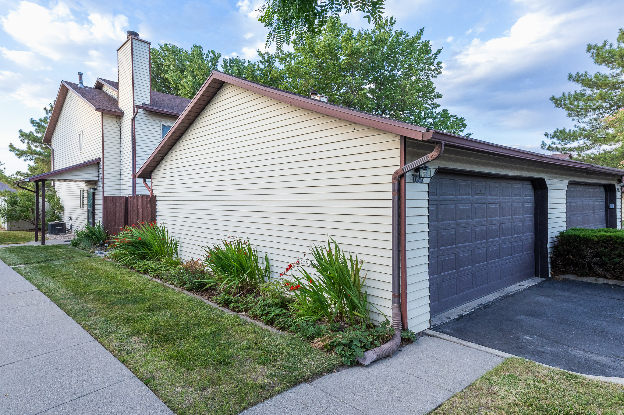 STONE CREEK - Residential