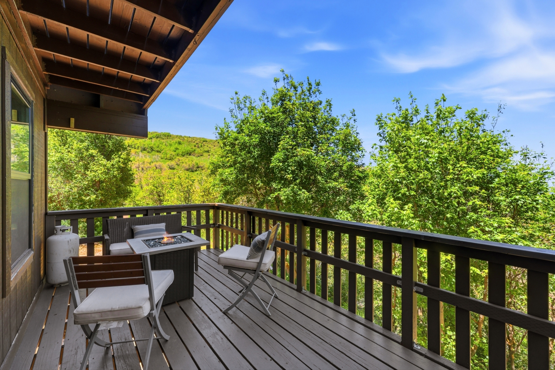 WOODLAND CREST - Residential