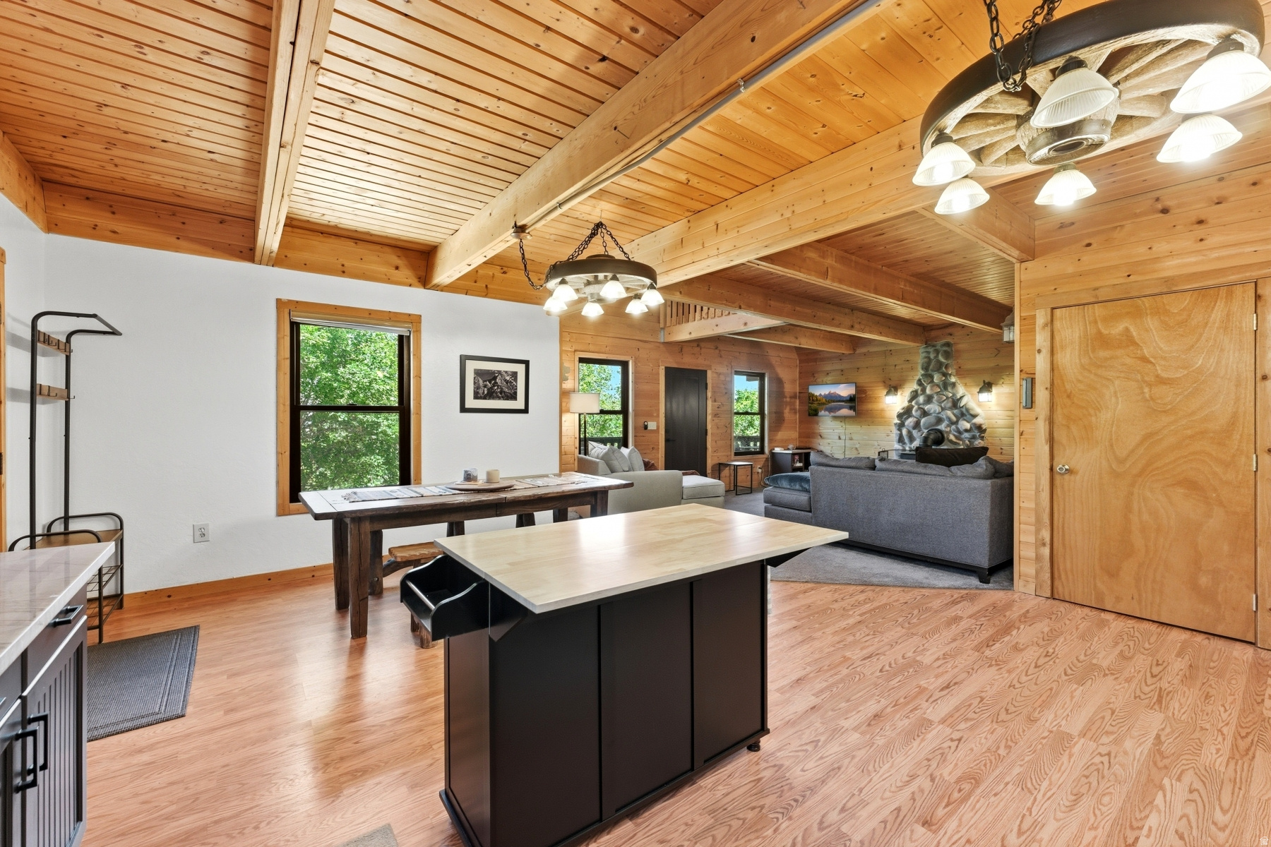 WOODLAND CREST - Residential