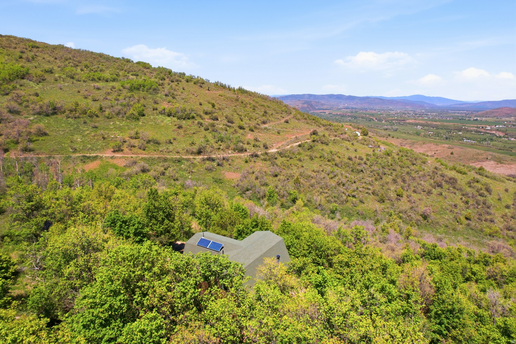 WOODLAND CREST - Residential