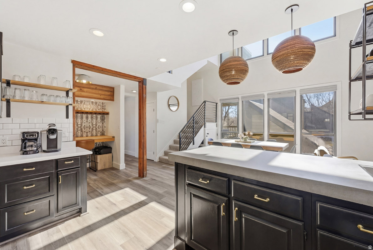 PAY DAY CONDOMINIUM - Residential