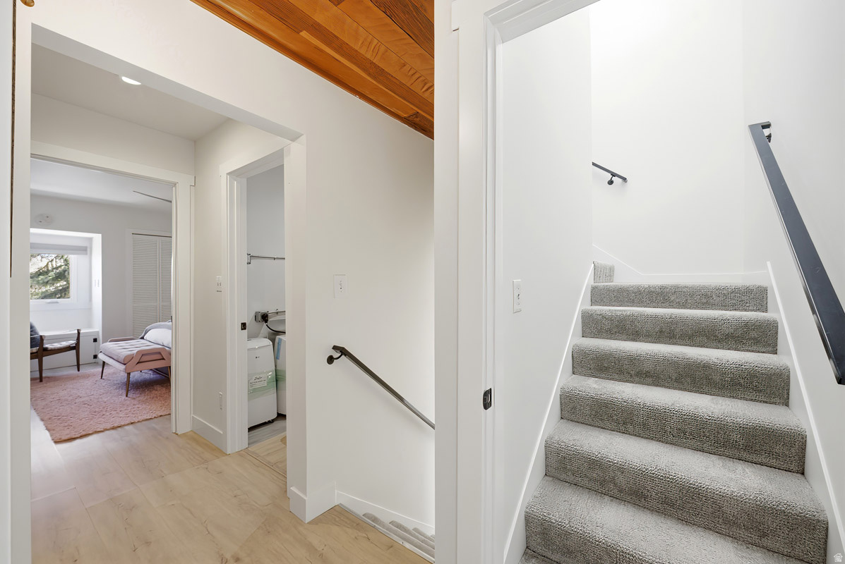 PAY DAY CONDOMINIUM - Residential