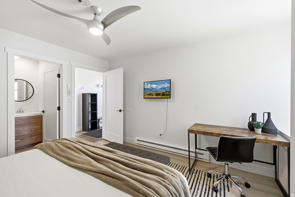 PAY DAY CONDOMINIUM - Residential