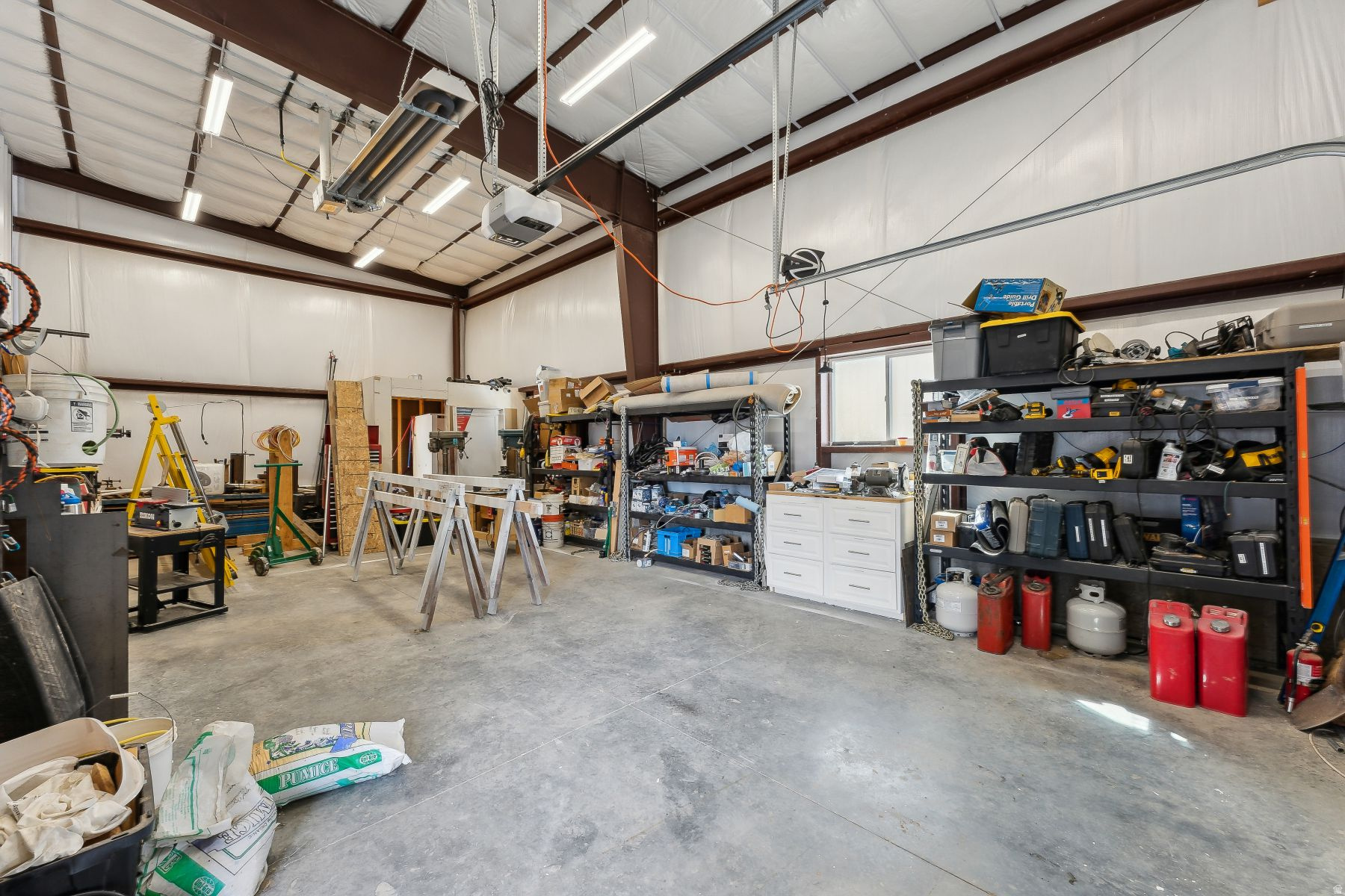 HAWK MEADOWS RANCH - Residential