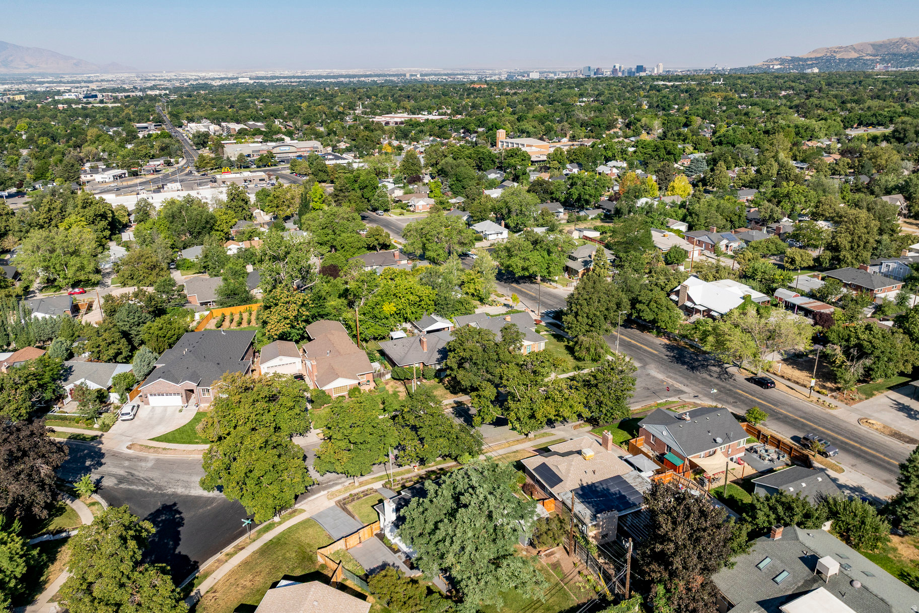 COUNTRY CLUB HEIGHTS - Residential