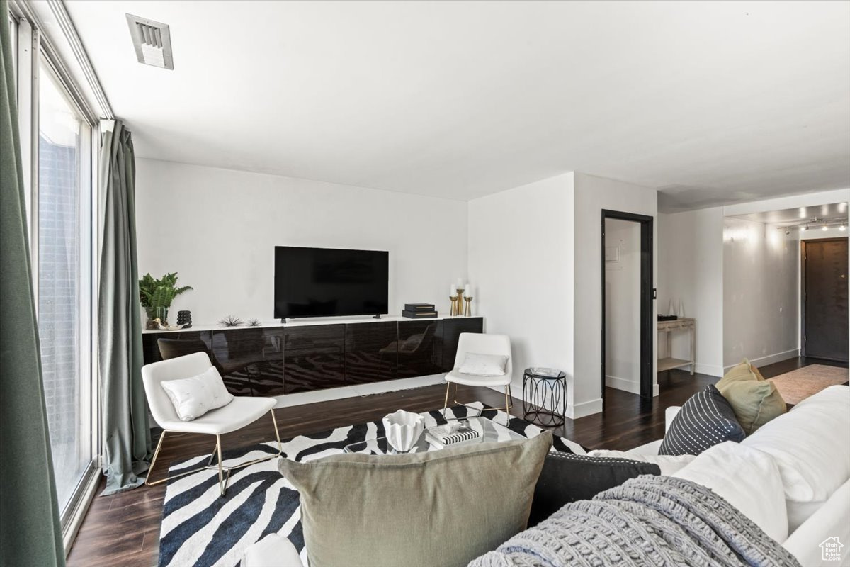 BONNEVILLE TOWER - Residential