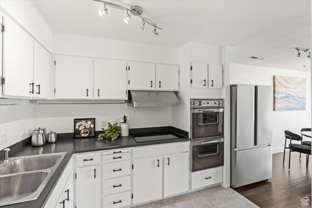BONNEVILLE TOWER - Residential