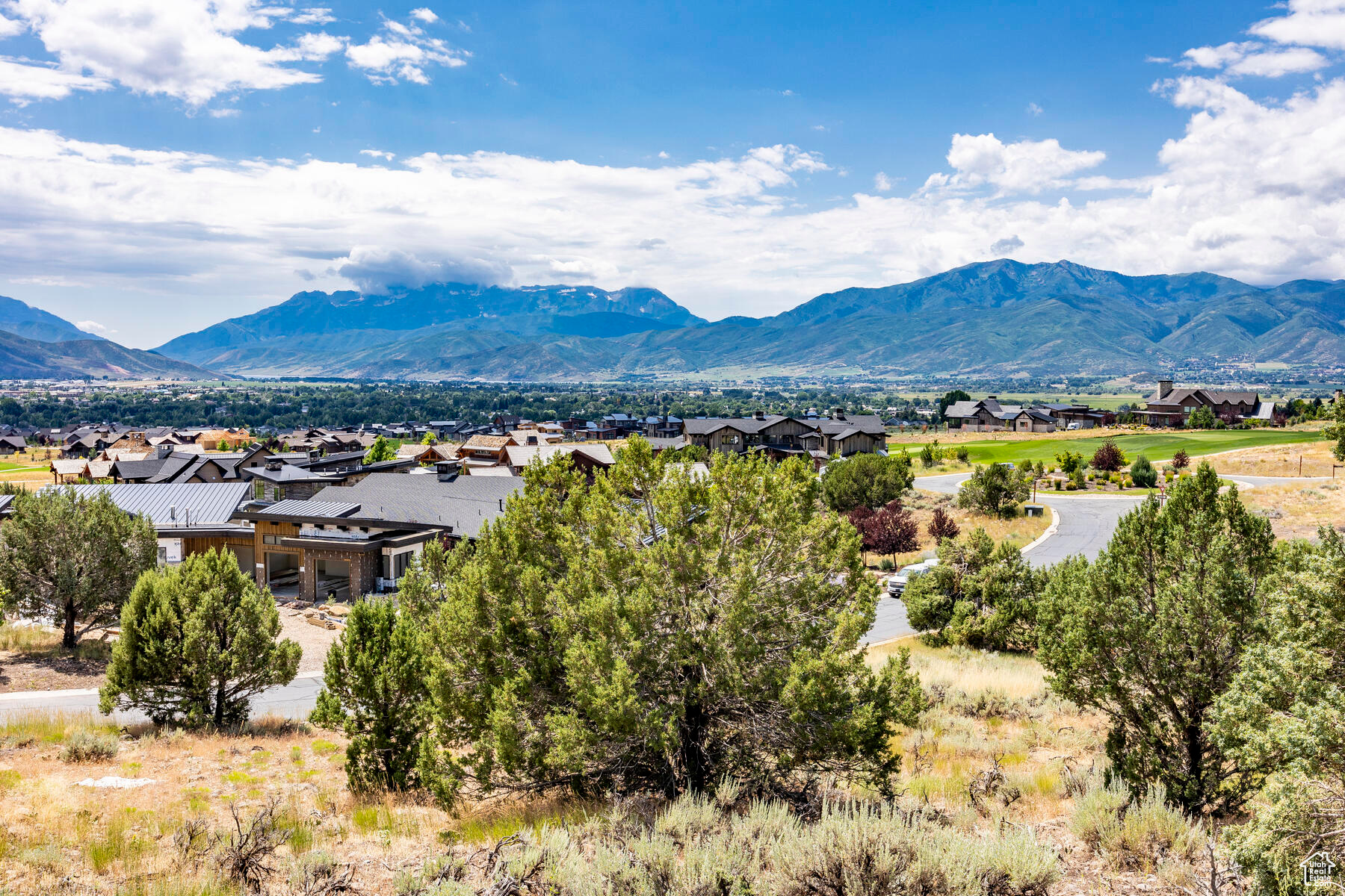 RED LEDGES - Residential