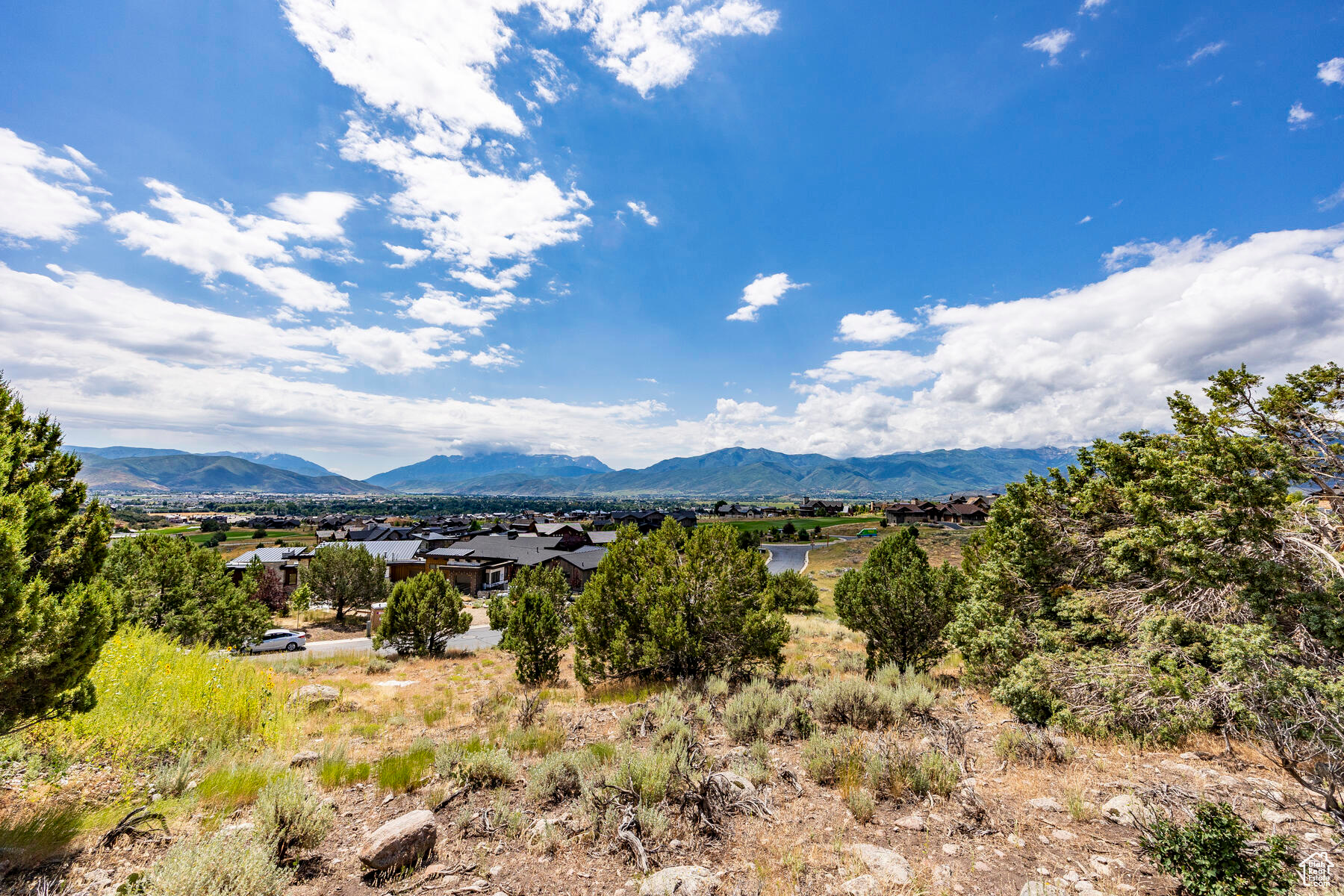 RED LEDGES - Residential