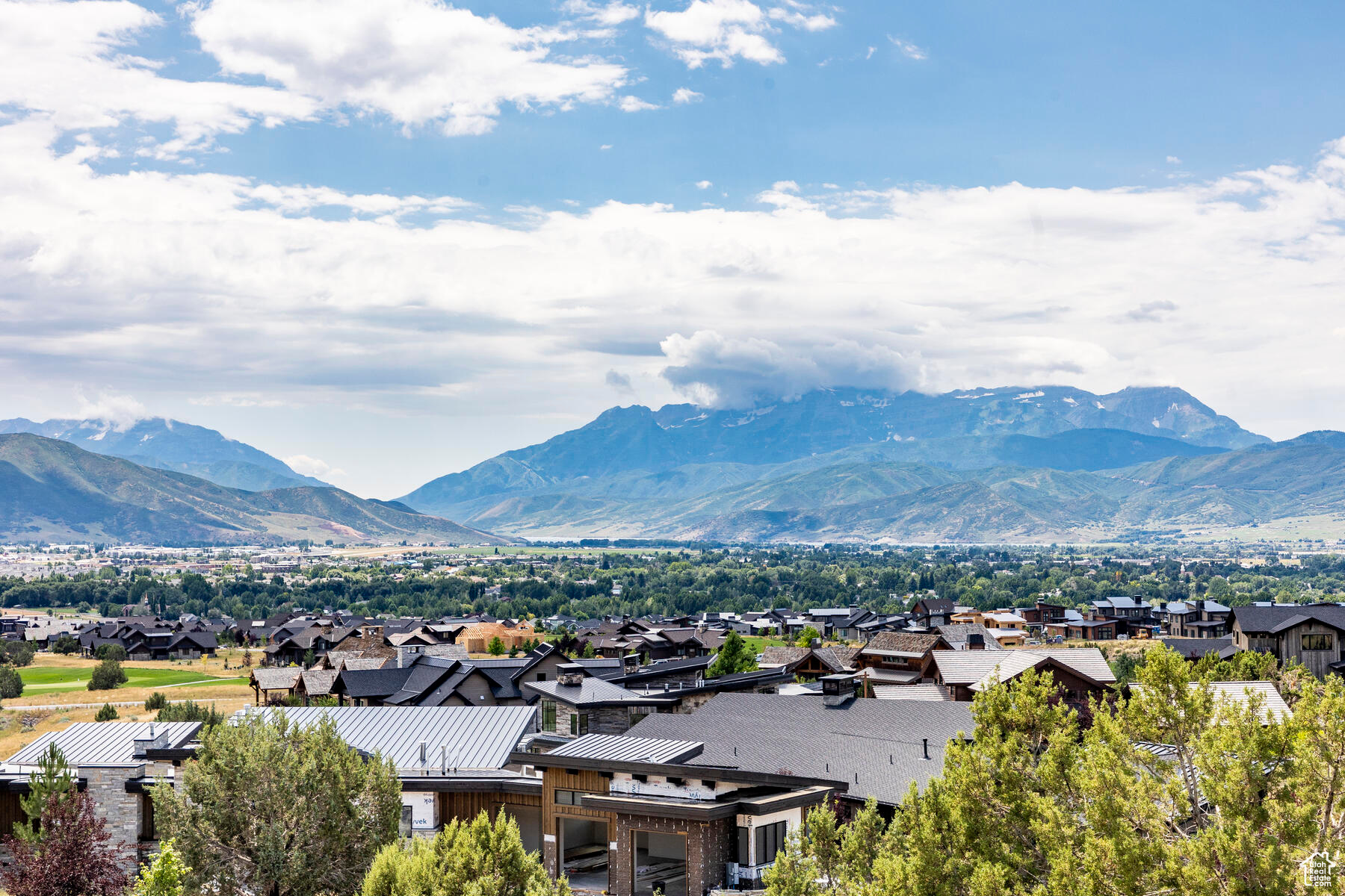 RED LEDGES - Residential