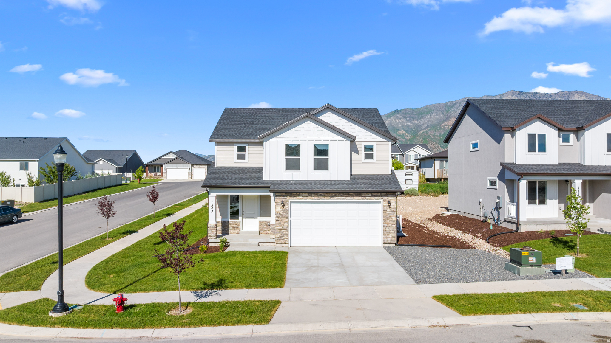 SUMMIT RIDGE - Residential